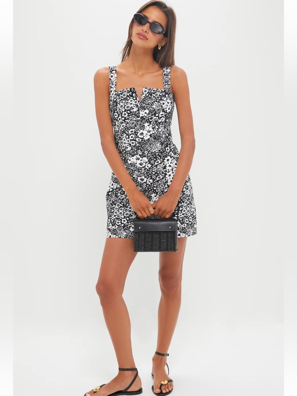 HYACINTH HOUSE Black & White Denim Floral Gaia Mini Dress. Large